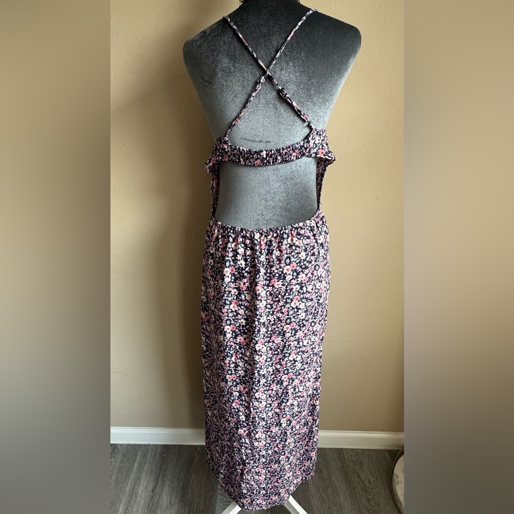 Altar’d State Floral Maxi Dress – Feminine Open Back Style